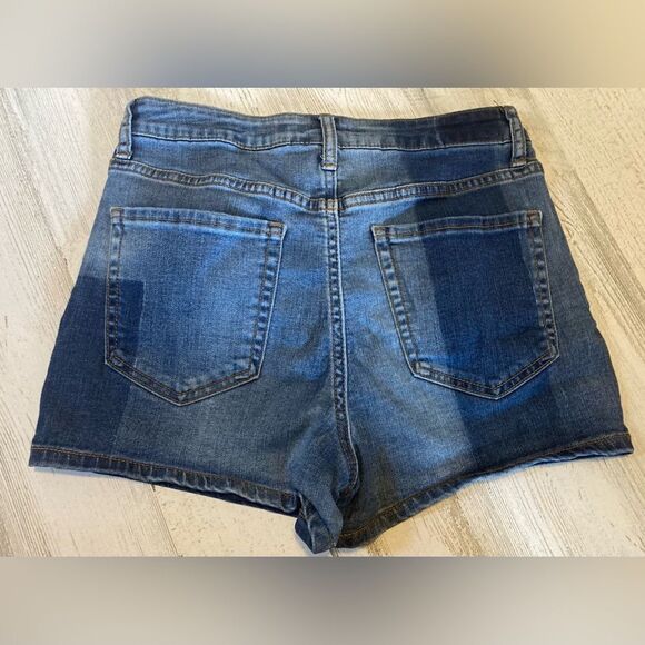 Areopastle Patchwork high waisted jean shorts Size 4 - Picture 3 of 5